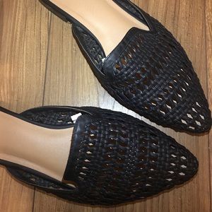 Universal Threads Black Woven Mules
